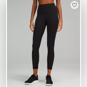 Lululemon Wunder Train (black/size 6)